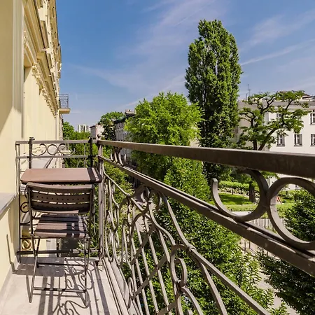 Appartement Wschodnia Center By Bookinghost